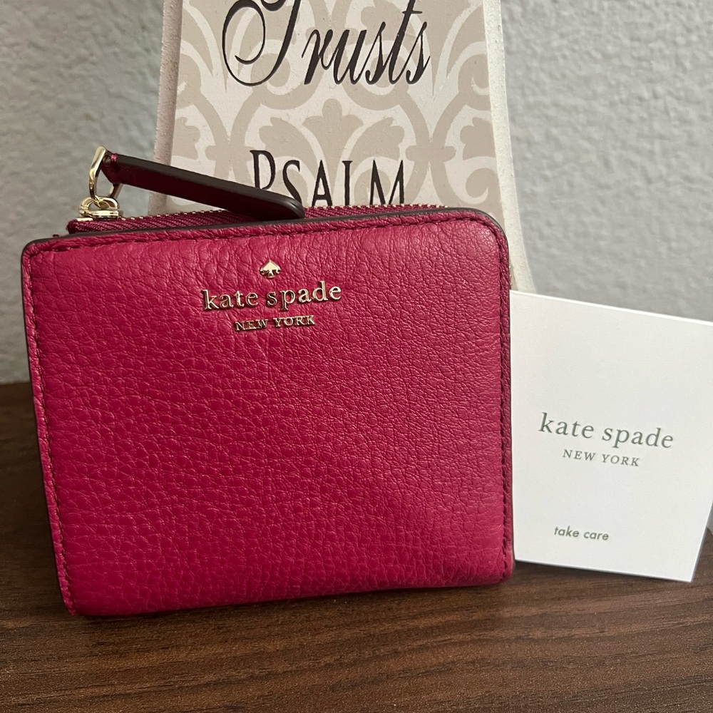 NWOT Kate Spade Jackson Bifold Wallet